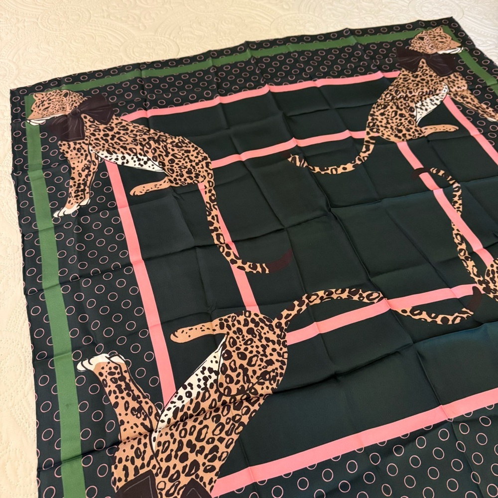 New Kate Spade New York Lady Leopard 34” Square Silk Scarf - Picture 4 of 10